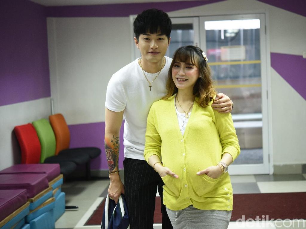 Doa Lee Jeong Hoon untuk Putri Kedua Ruben Onsu
